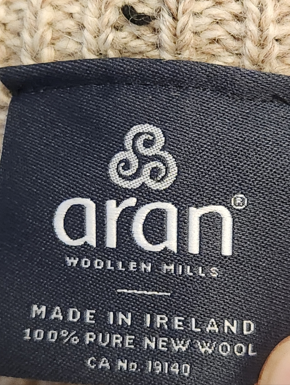 Aran Woolen Mills 100% Pure New Wool Sweater Size Large. Made In Ireland! - Picture 2 of 11